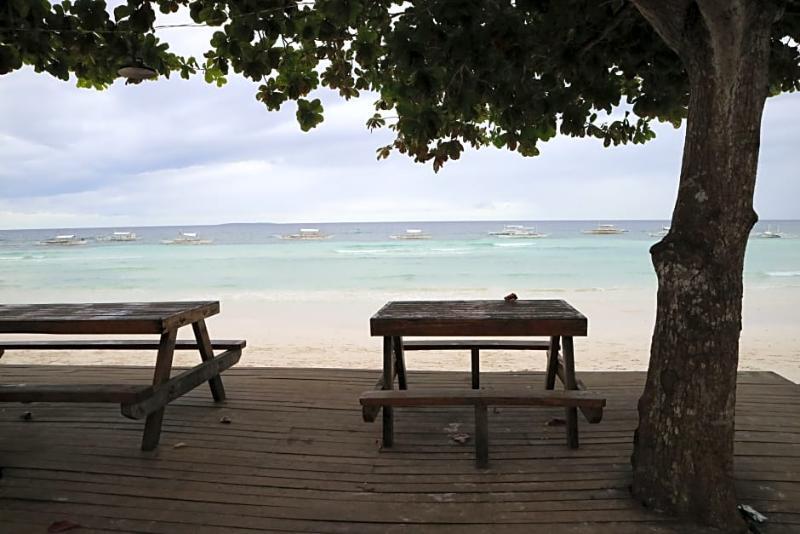 Dubay Panglao Beachfront Resort Libaong Exterior photo